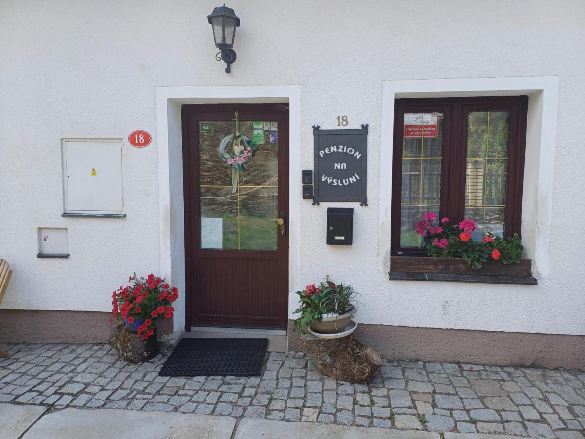 Penzion Na Vysluni Strasin Exterior foto
